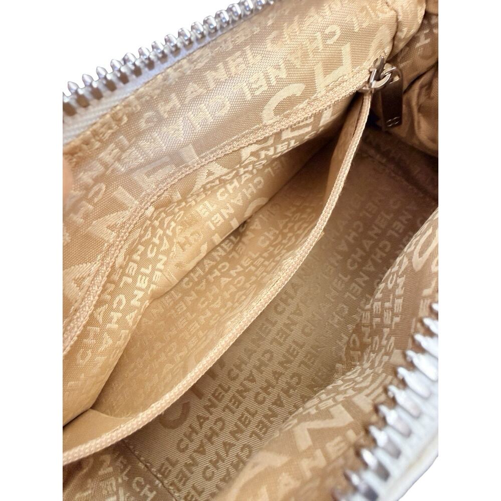 Vintage Chanel Small LAX Bowler Bag Pebbled Leather Silver Tassel Very Good - Picture 12 of 13